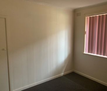 THREE BEDROOM HOUSE - Photo 3