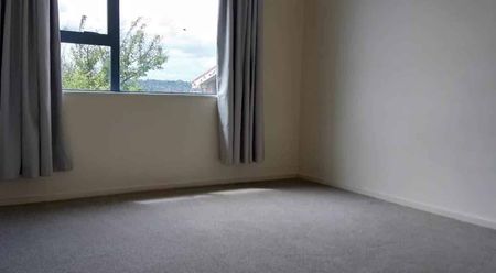 Quiet, Secure, & Completely Standalone! - Photo 2