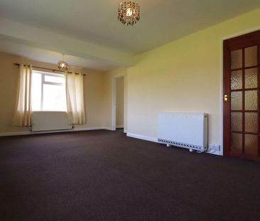 3 bedroom bungalow to rent - Photo 2