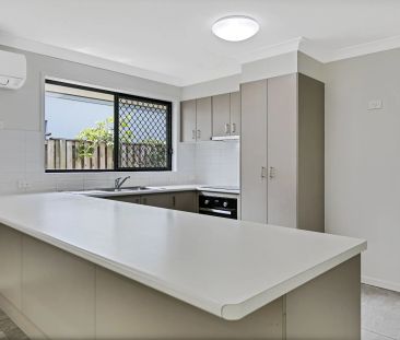 Beautifully Renovated 4-Bedroom Home in Central Maroochydore - Photo 6