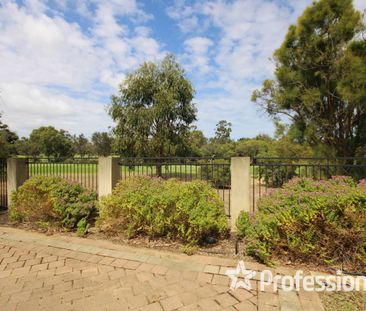 Elegant Double-Storey Home in Prestigious Pelican Point! - Photo 3