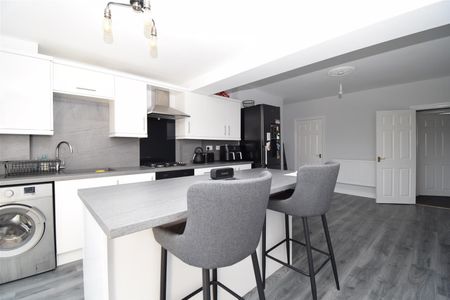 New Road, Middlestown, Wakefield - Photo 4