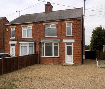3 bedroom semi-detached house to rent - Photo 2