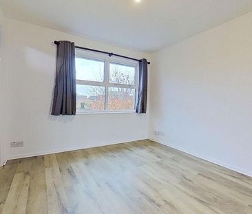 4 bedroom detached house to rent - Photo 5