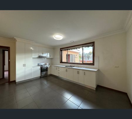 4/40 Aberdeen Street, Geelong West, Vic 3218 - Photo 3