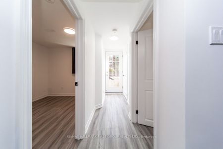 Detached Home For Lease | E8139652 - Photo 2