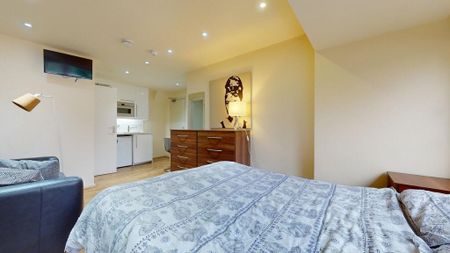 Studio to rent - Photo 2