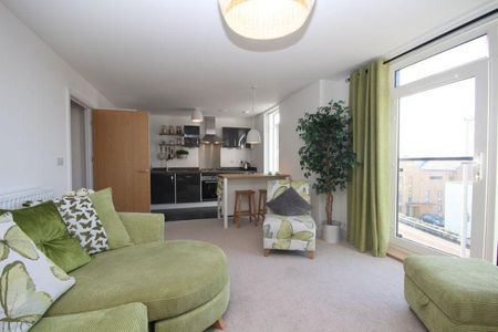 2 bedroom apartment to rent - Photo 2