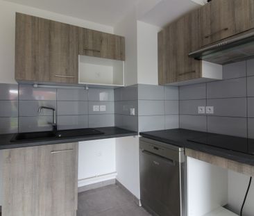 Location Appartement 4 pièces 90m² CORNEBARRIEU 31700 - Photo 5