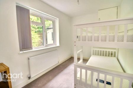 4 bedroom detached house to rent - Photo 5