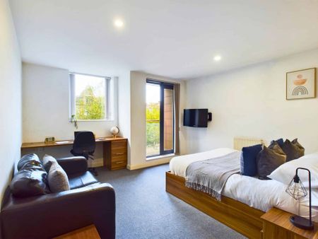 Gold Studio - Photo 4