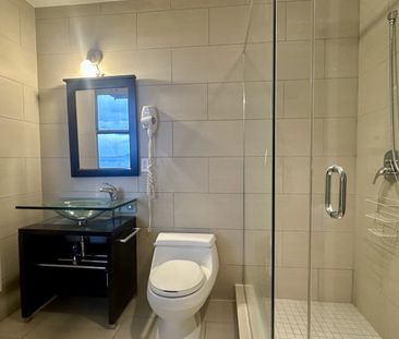 10 Rue Saint-Jacques, #905 - Photo 3