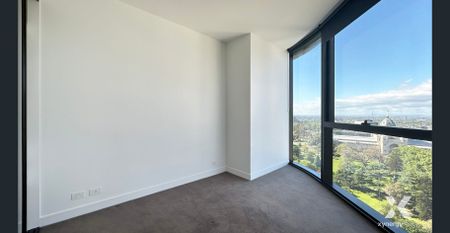 Two Bedroom Apartment In Prime Location (UNFURNISHED) - Photo 4