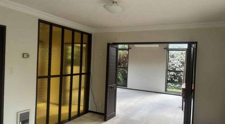 Great location in Ilam - 4 Bedrooms, Separate shower room, a second bathroom with bathtub. - Photo 2
