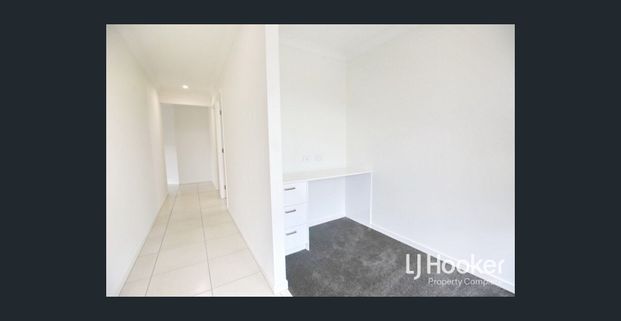 9 Dunaden Street, Logan Reserve, Qld 4133 - Photo 1