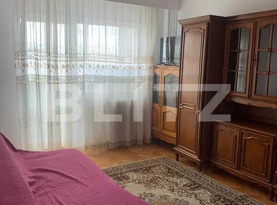 Apartament cu 3 camere, decomandat, 66 mp, zona strazii Aurel Vlaicu - Fotografie 1