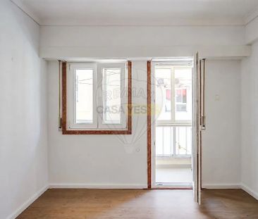 Apartment T2 in Carcavelos e Parede, Cascais - Photo 1
