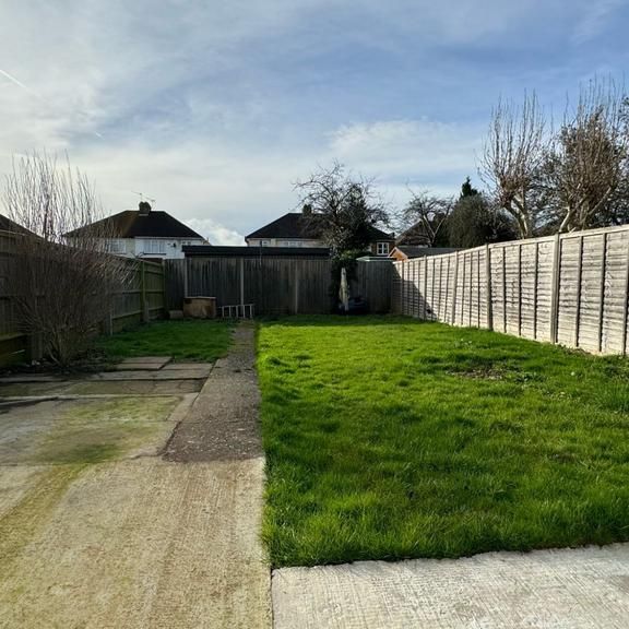 House share to rent - Photo 1