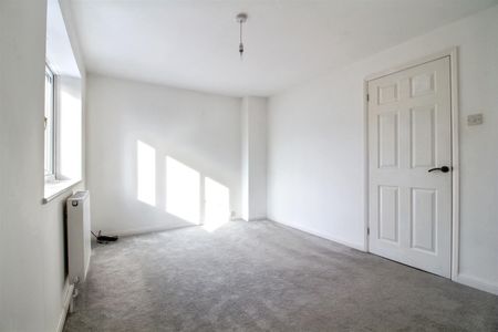 3 Bedroom House to let - Photo 5