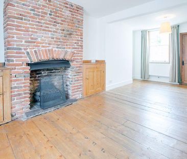 2 bedroom terraced house to rent - Photo 2