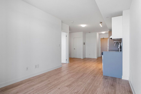 For Lease - 3200 Dakota Common Unit# B906, Burlington, Ontario - Photo 5