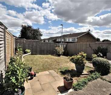 Queensway, Caversham, Reading, RG4 - Photo 1