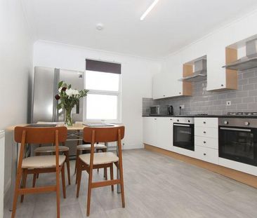 House share to rent - Photo 2