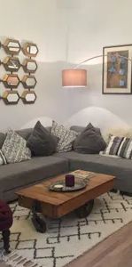 Ruhige, zentrale 2-Zimmer Altbauwohnung - Photo 1
