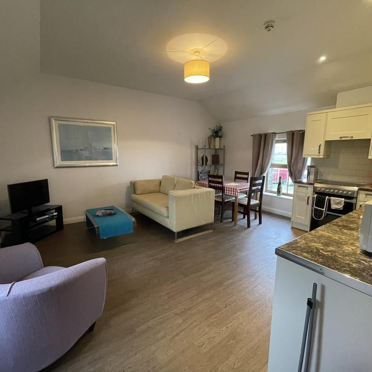 2 bedroom cottage to rent - Photo 1