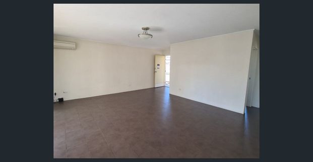 2 Bedroom in convenient location - Photo 1