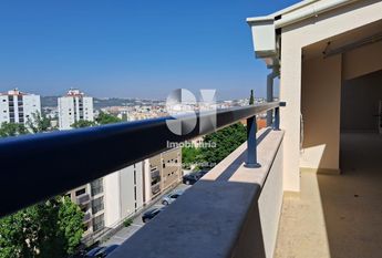 Apartamento T5 em Coimbra