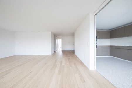 Schöne, helle Wohnung zu vermieten - 5 Minuten vom Bahnhof entfernt! - Foto 3