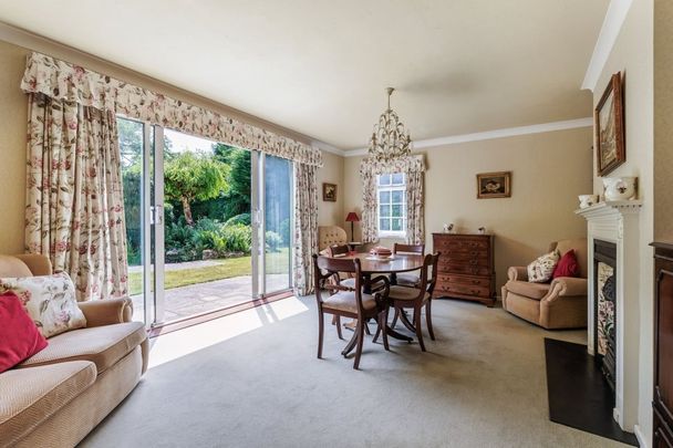 5 bedroom detached house to rent - Photo 1