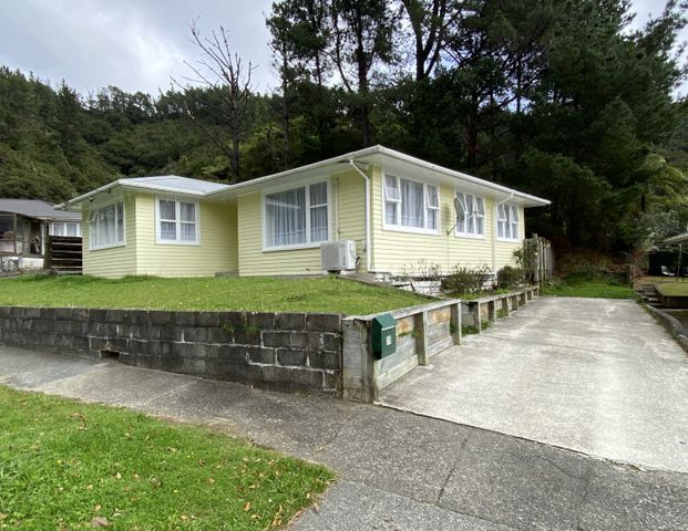3 Bedroom plus Study in Stokes Valley - Photo 1