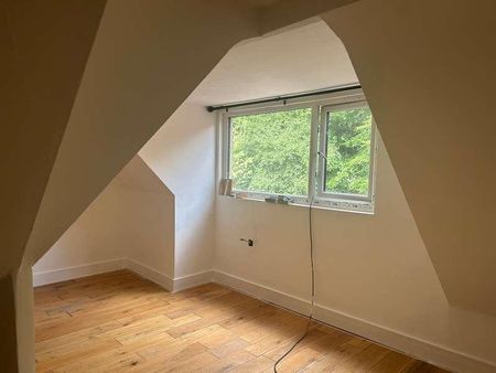 Bath Road, Knowl Hill, RG10 - Photo 4