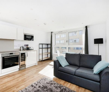 Studio to rent - Photo 3