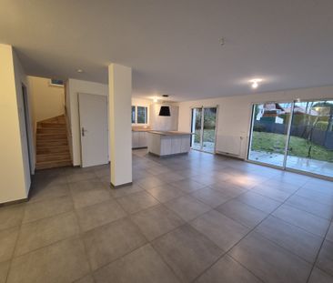 Location Maison 5 pièces 116m² CRANVES SALES 74380 - Photo 4