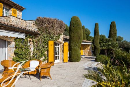 Maison à louer Saint Paul, Cote d'Azur, France - Photo 5