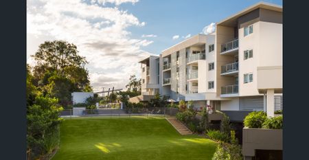 Move in NOW & Have Your Christmas Tree Up this Saturday! - Photo 3