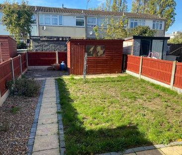 Wivenhoe Road, Barking, IG11 - Photo 4