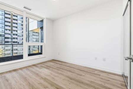 For Lease - 395 Square One Drive Unit# 413, Mississauga, Ontario - Photo 3