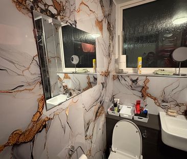 Room in a Shared House, The Hornbeams, BS16 - Photo 1