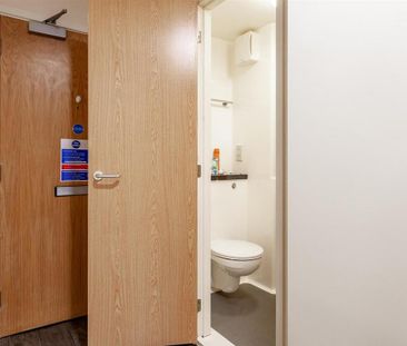 Studio to rent - Photo 6