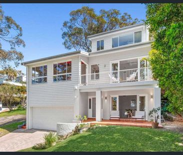 Immaculately Presented Furnished Family Home with Ocean Views - Photo 6