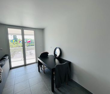 Location Appartement 1 pièce 29m² - Photo 2