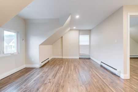 For Lease - 152 Sanford Avenue Unit# UPPER, Hamilton, Ontario - Photo 5