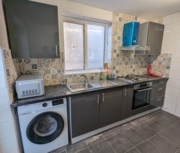 1 bedroom semi-detached house to rent - Photo 6