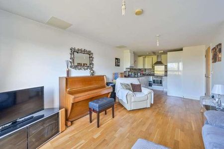 Alana Heights, Chingford, E4 - Photo 2
