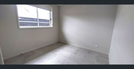 Brand New 4-5 Bedroom Home for Rent - Photo 4