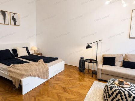 Kiadó felújított lakás - Budapest VI. kerület - Photo 2